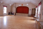 Työväentalon sali vanhassa muodossa
